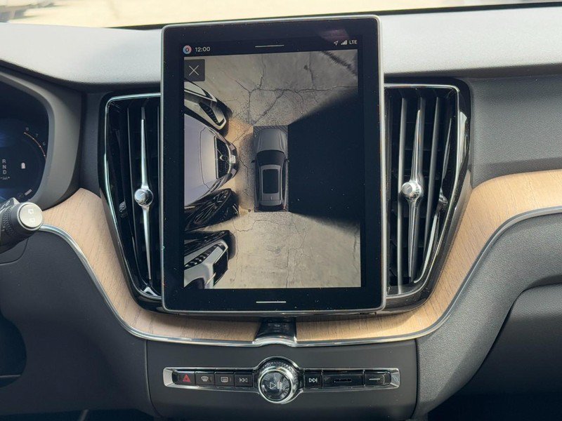 New 2026 Volvo XC60 B5 Plus w/ Protection Package Premier AWD/4WD image 8
