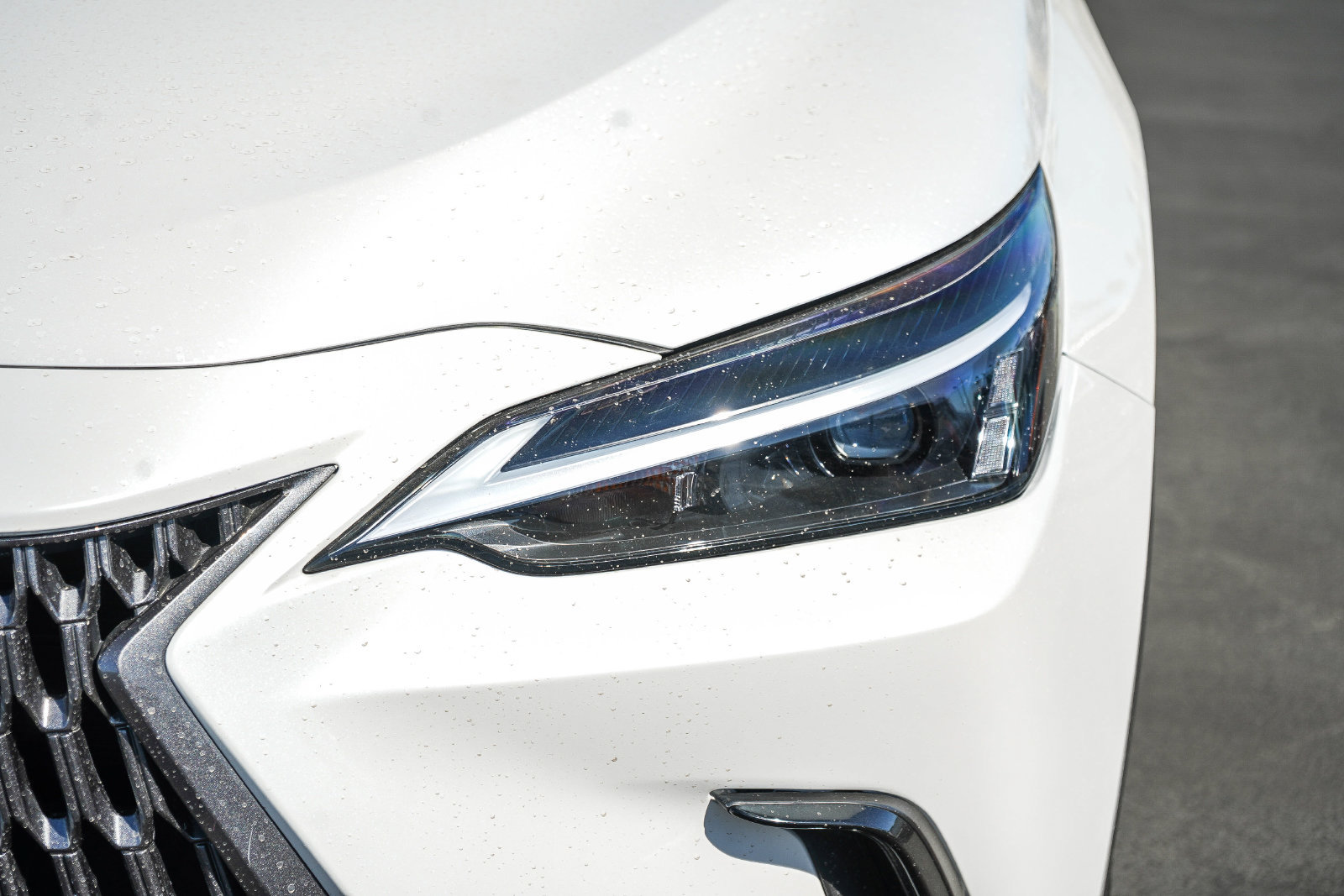 Used 2022 Lexus NX 350h AWD w/ Towing Package (2000 Lbs) image 8