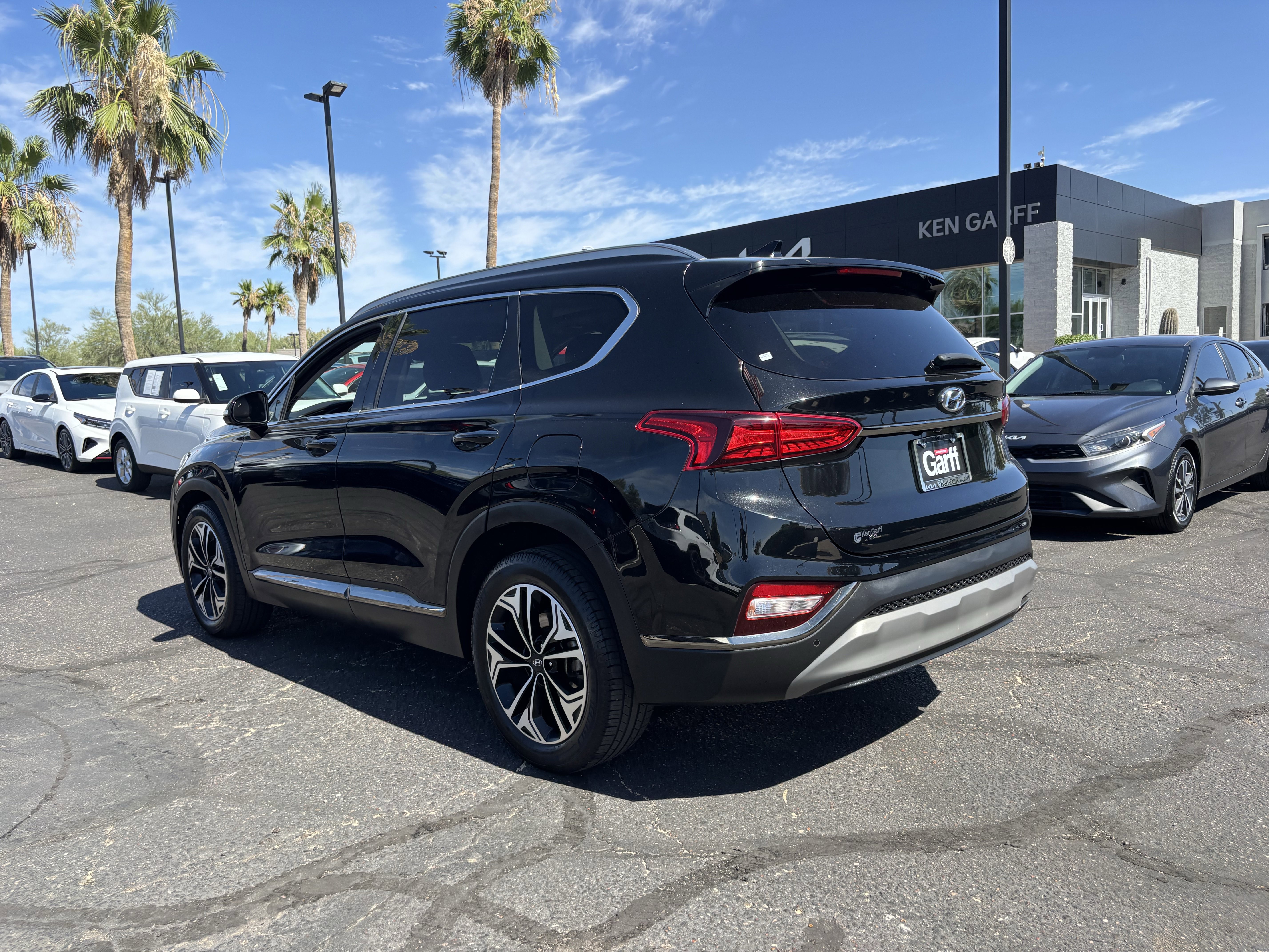 Used 2019 Hyundai Santa Fe AWD image 4