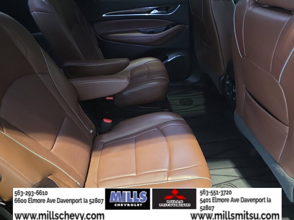 Used 2018 Buick Enclave Avenir FWD image 31