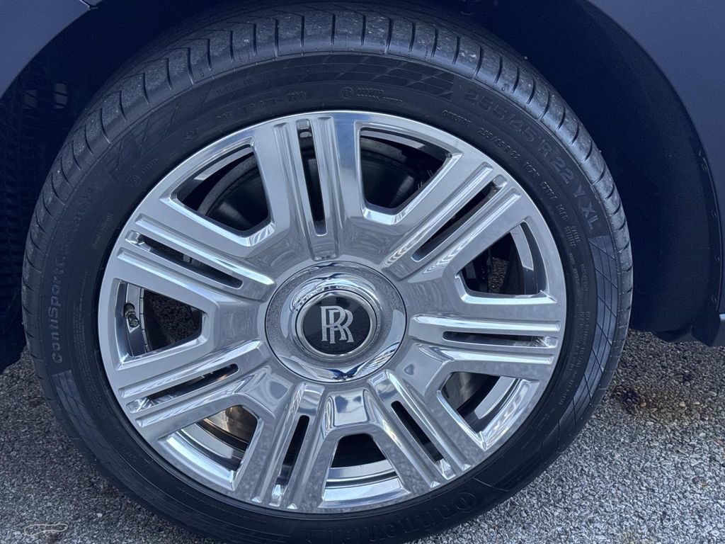 Used 2021 Rolls-Royce Cullinan AWD/4WD image 11