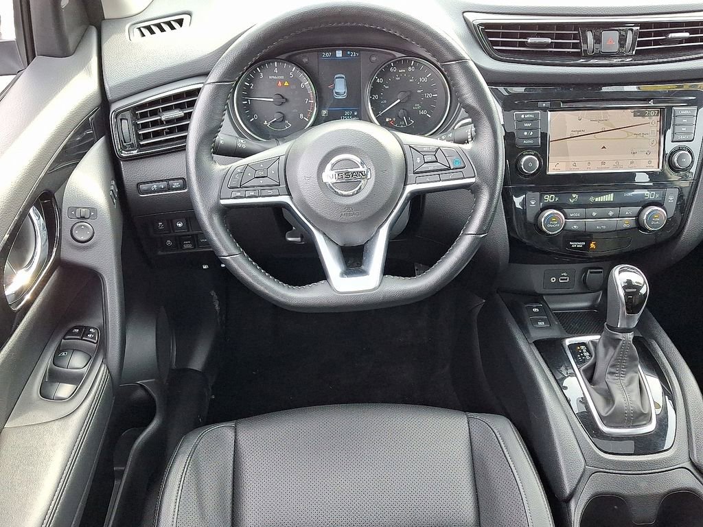 Used 2022 Nissan Rogue Sport SL w/ Premium Package image 12