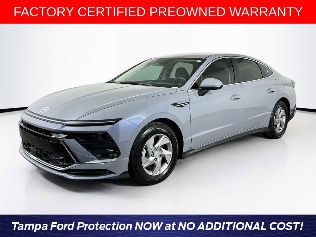 Used 2025 Hyundai Sonata SE image 1