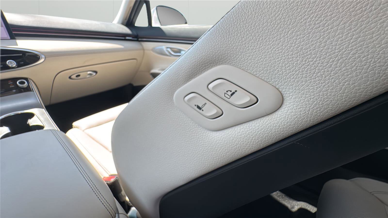 Used 2026 Genesis GV70 2.5T Select image 22