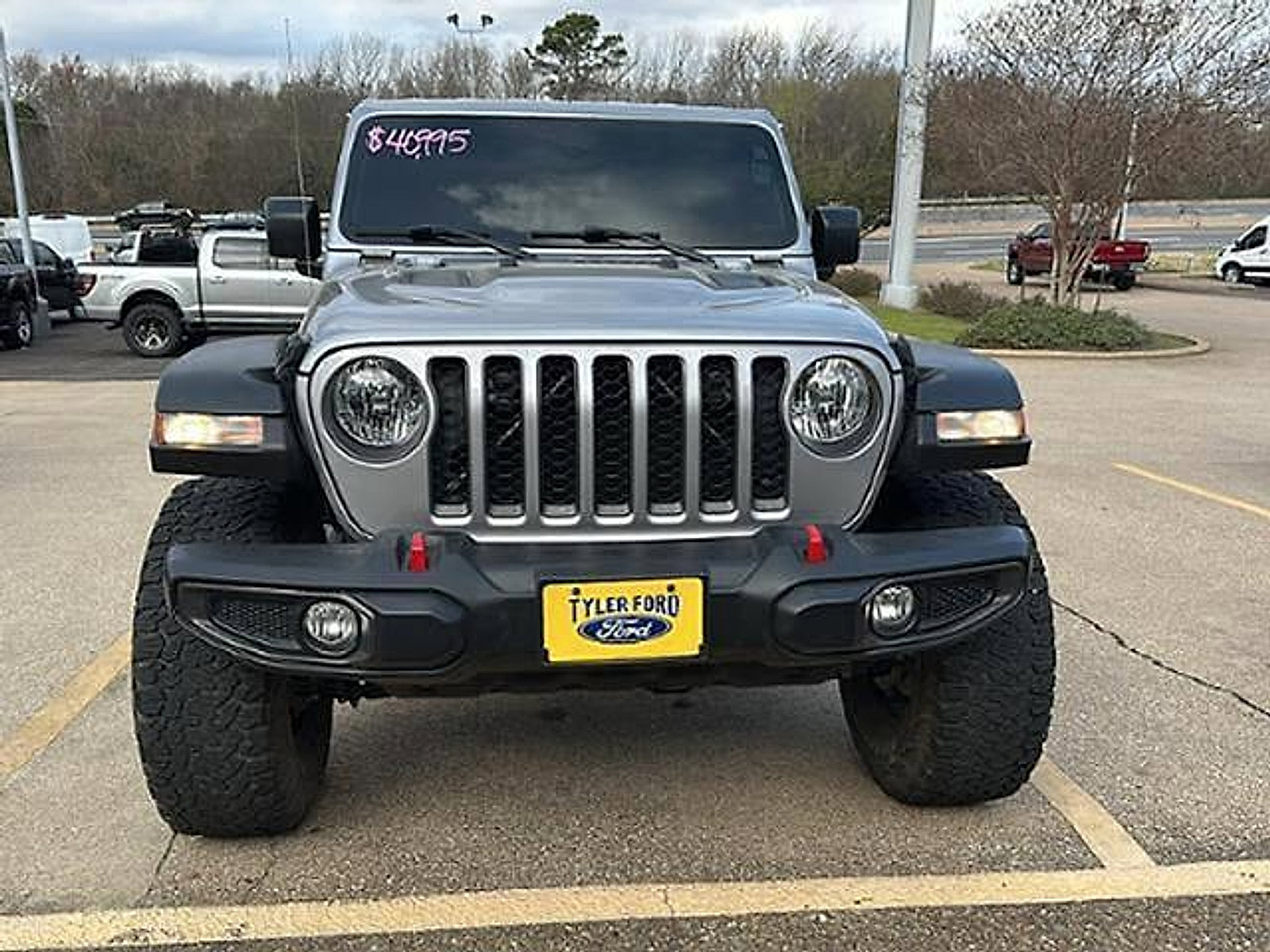 Used 2021 Jeep Gladiator Rubicon image 2