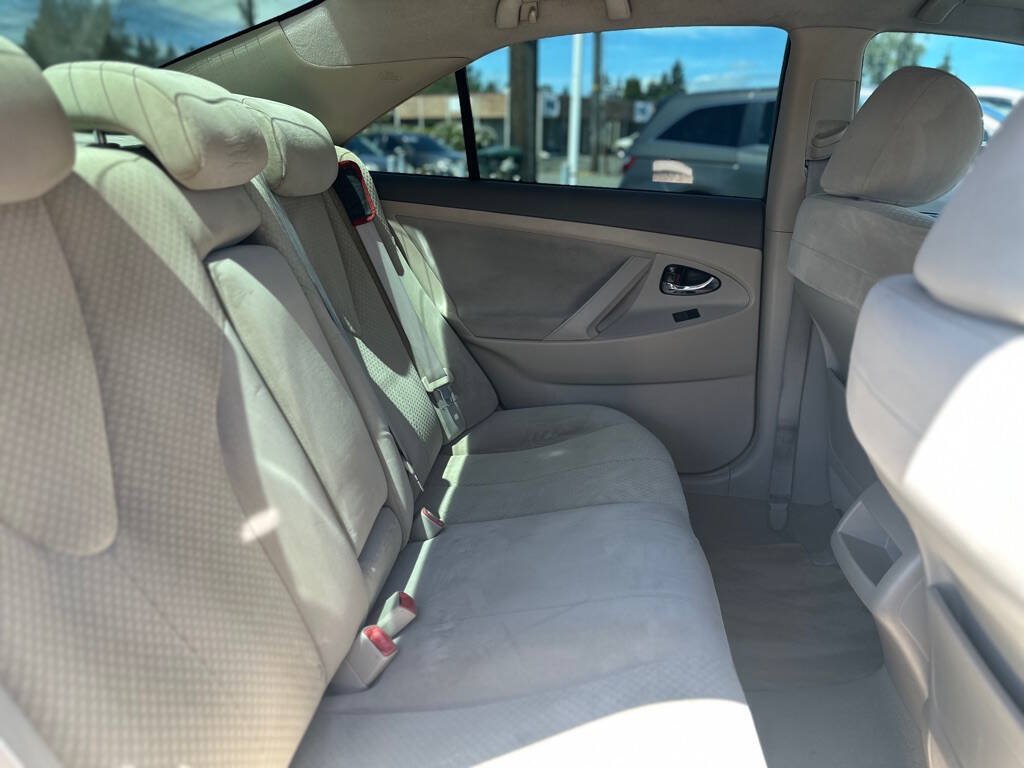 Used 2007 Toyota Camry LE FWD image 22