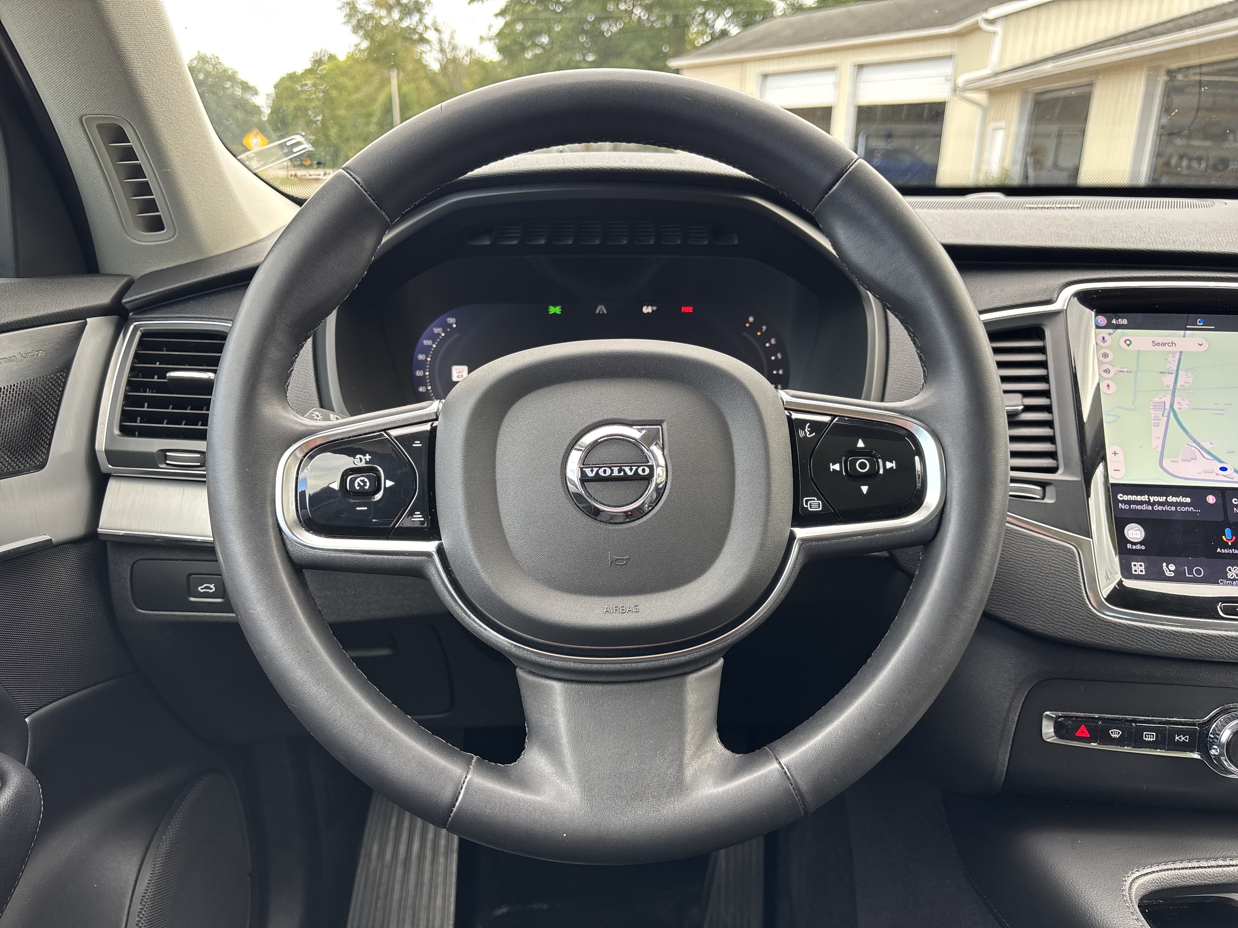 Used 2023 Volvo XC90 B5 Core AWD/4WD image 28