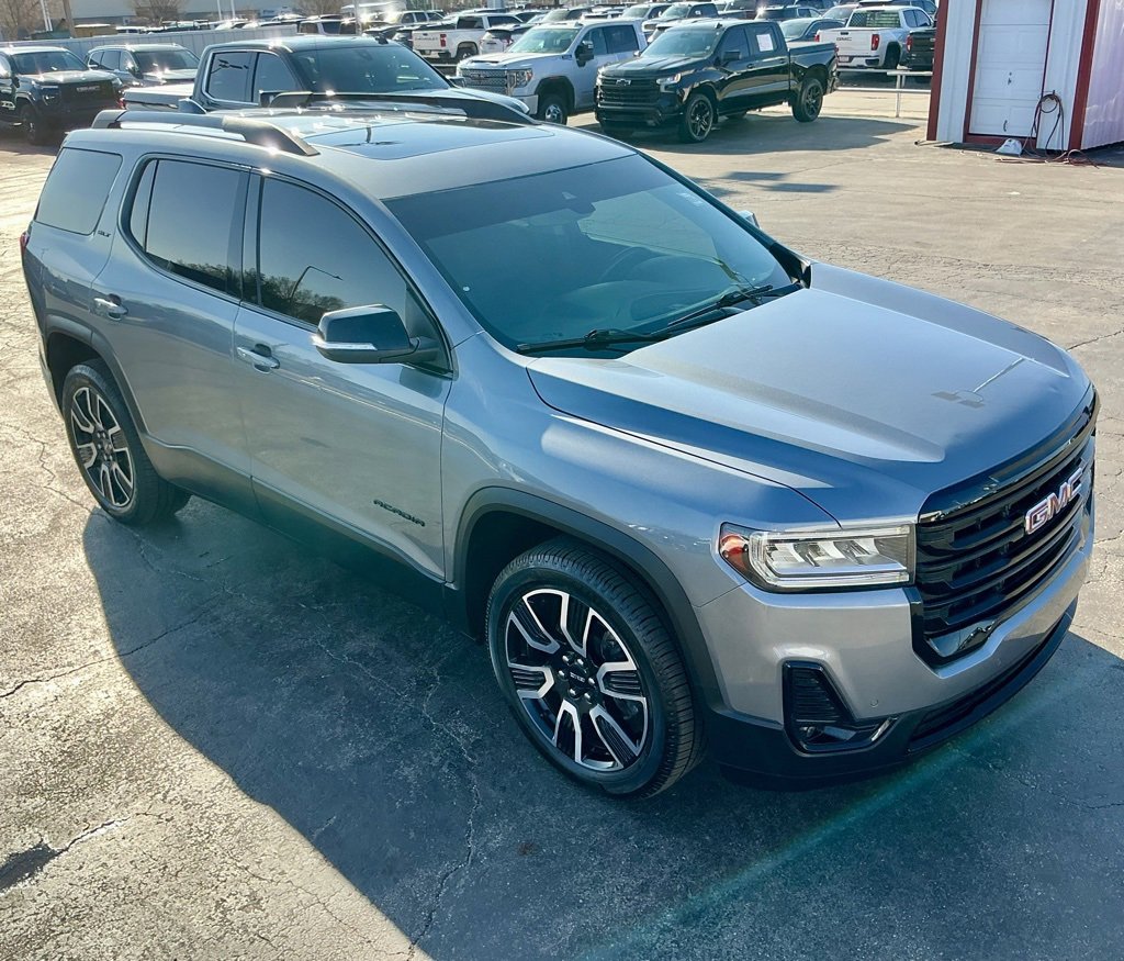 Used 2021 GMC Acadia SLT w/ Elevation Edition image 4