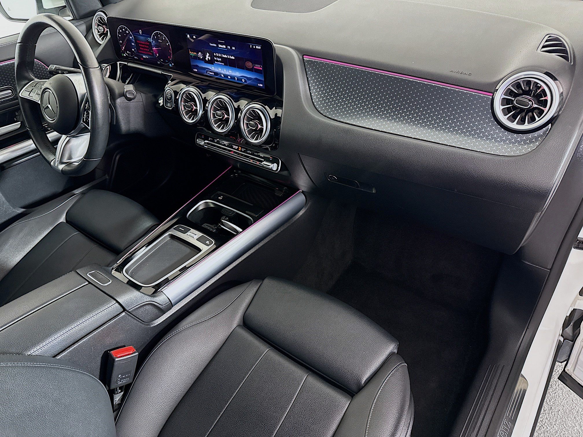 Used 2025 Mercedes-Benz GLA 250 image 30
