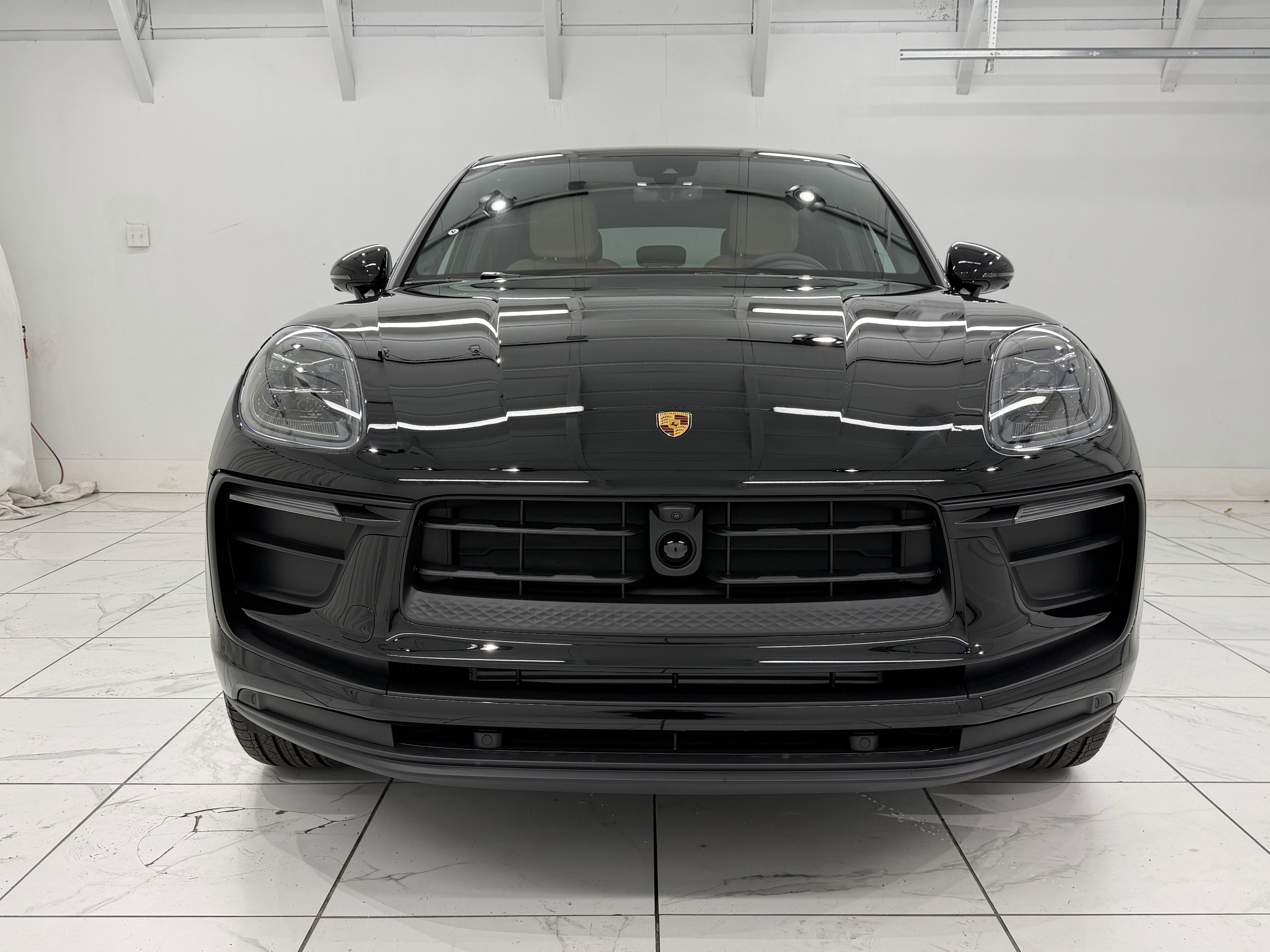 New 2026 Porsche Macan image 9