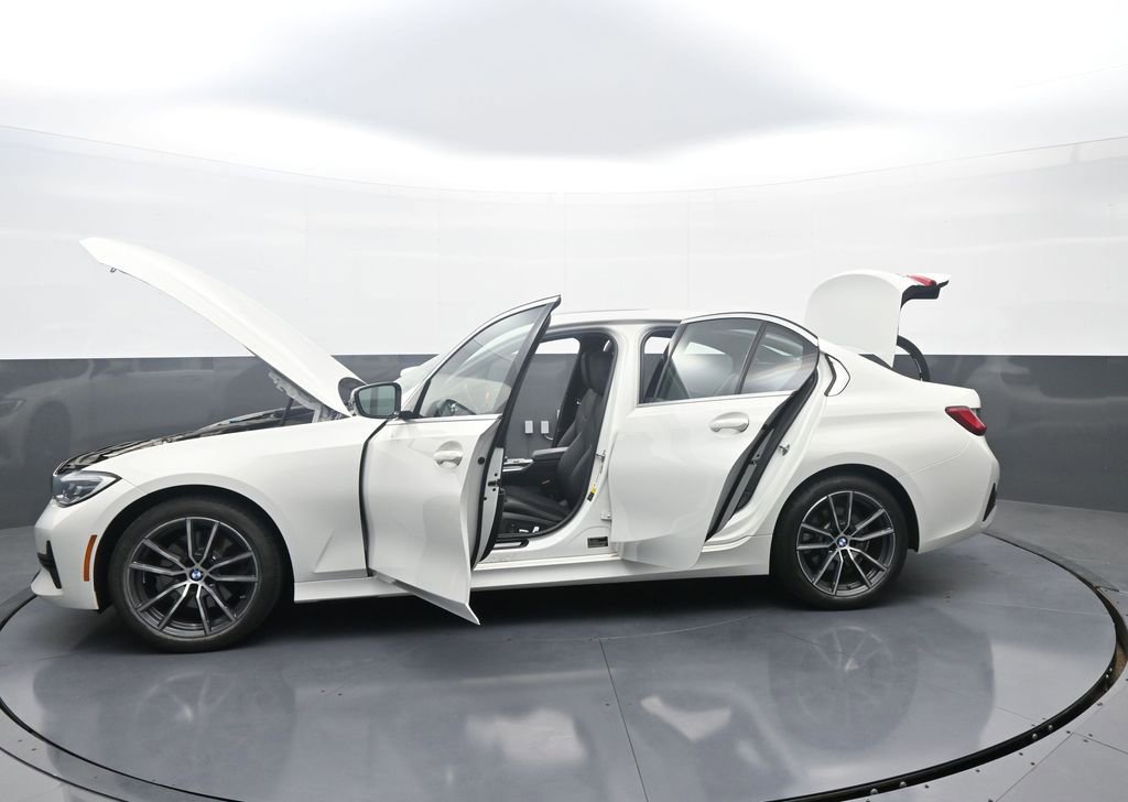Used 2021 BMW 330i xDrive Sedan w/ Convenience Package AWD/4WD image 40