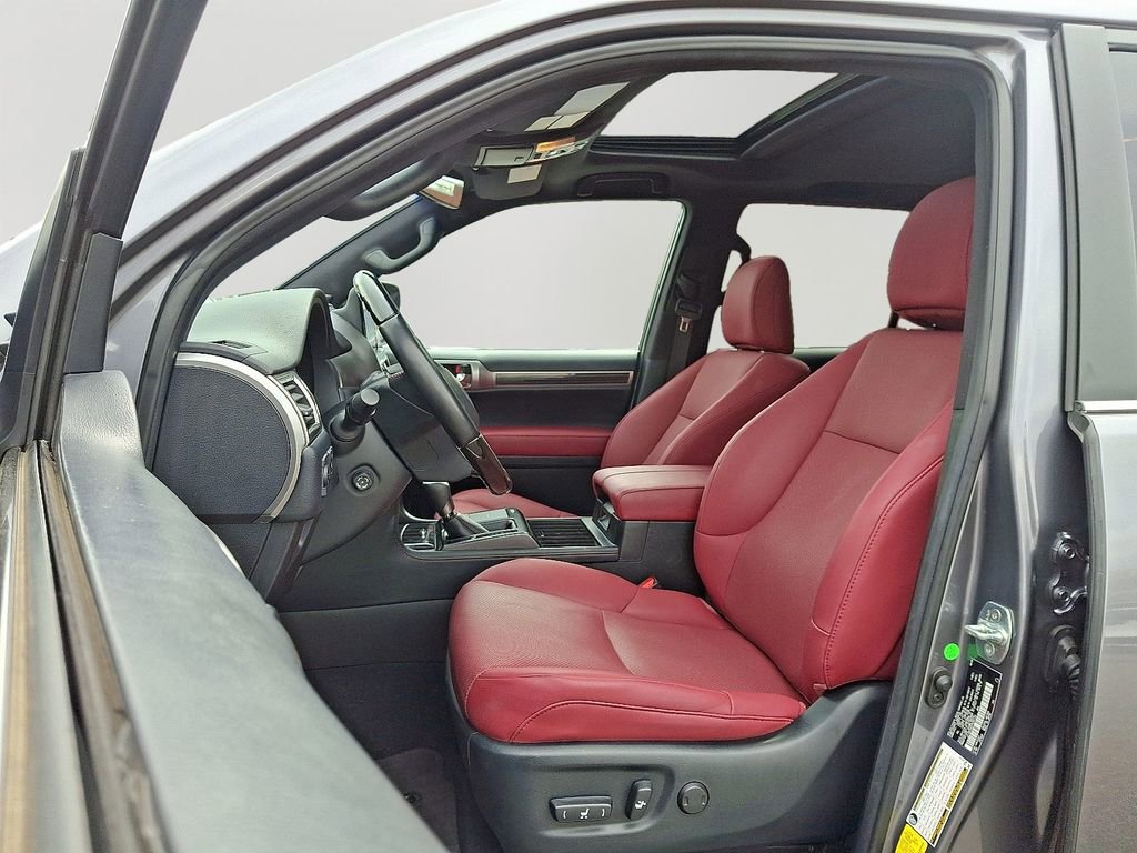 Used 2023 Lexus GX 460 Premium w/ Accessory Package image 14