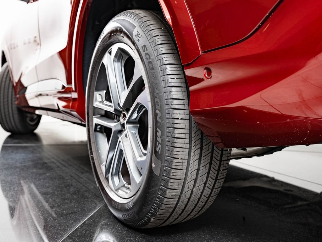 Certified 2025 Audi Q5 Premium Plus w/ Premium Plus AWD/4WD image 43