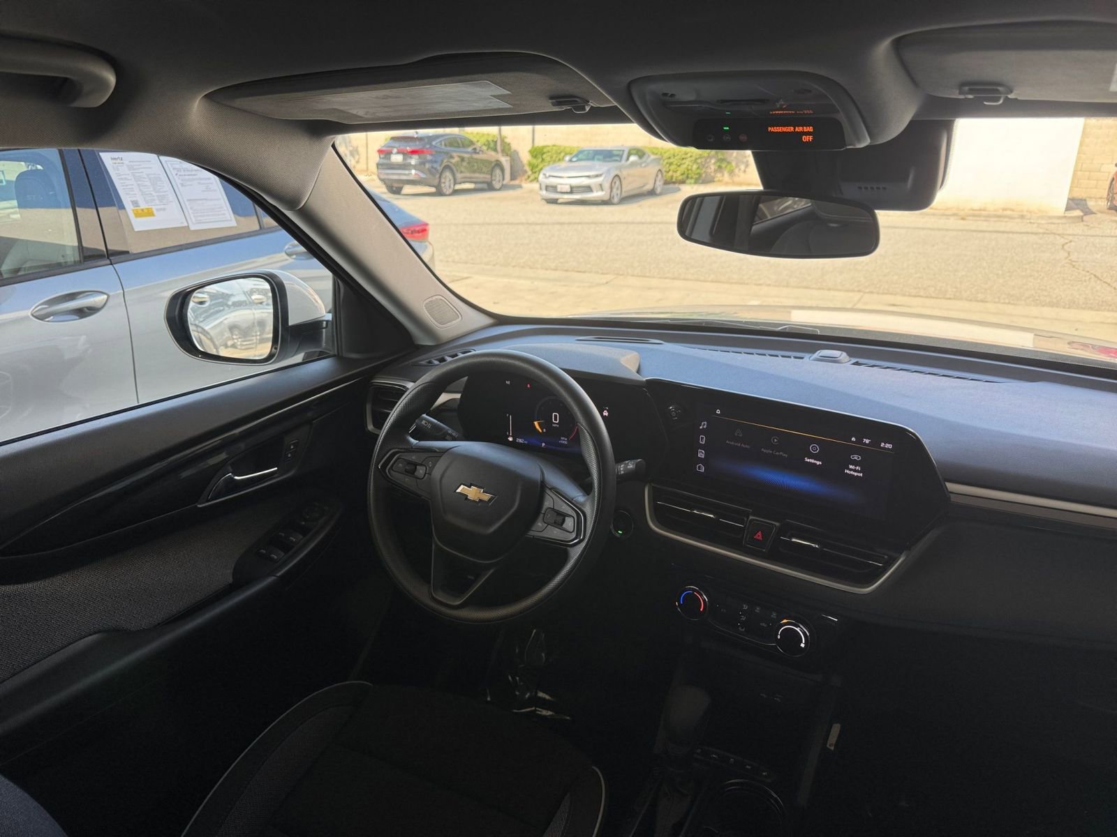 Used 2025 Chevrolet TrailBlazer LT image 33