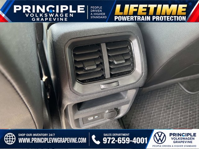 Used 2023 Volkswagen Tiguan SE FWD image 25