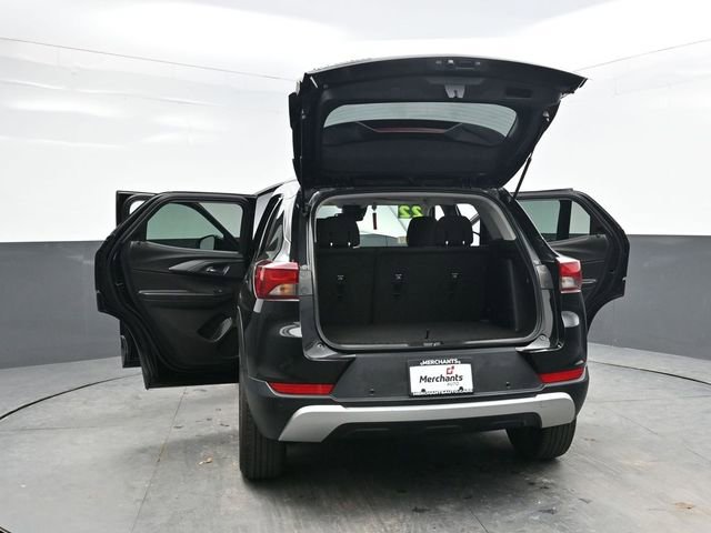 Used 2022 Chevrolet TrailBlazer LT w/ Convenience Package AWD/4WD image 36