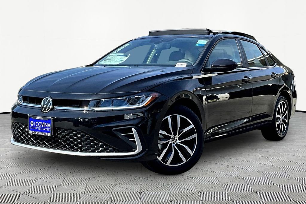 New 2026 Volkswagen Jetta SE image 3