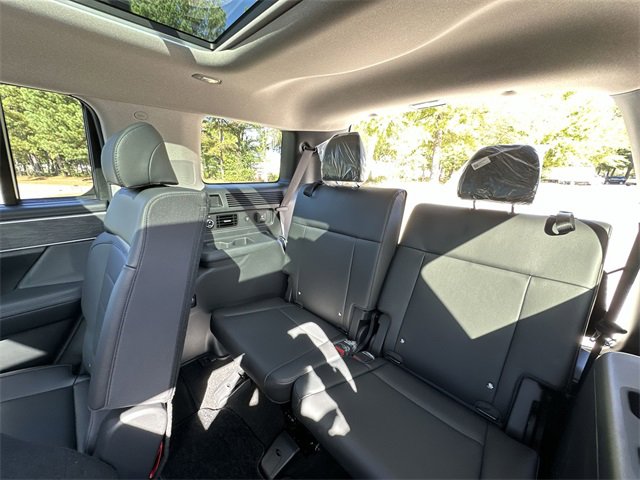 Used 2025 Hyundai Santa Fe Limited image 24