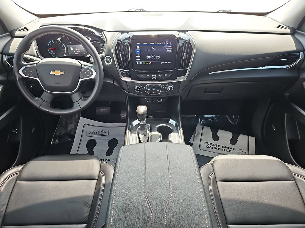 Used 2021 Chevrolet Traverse LT w/ LT Premium Package FWD image 13
