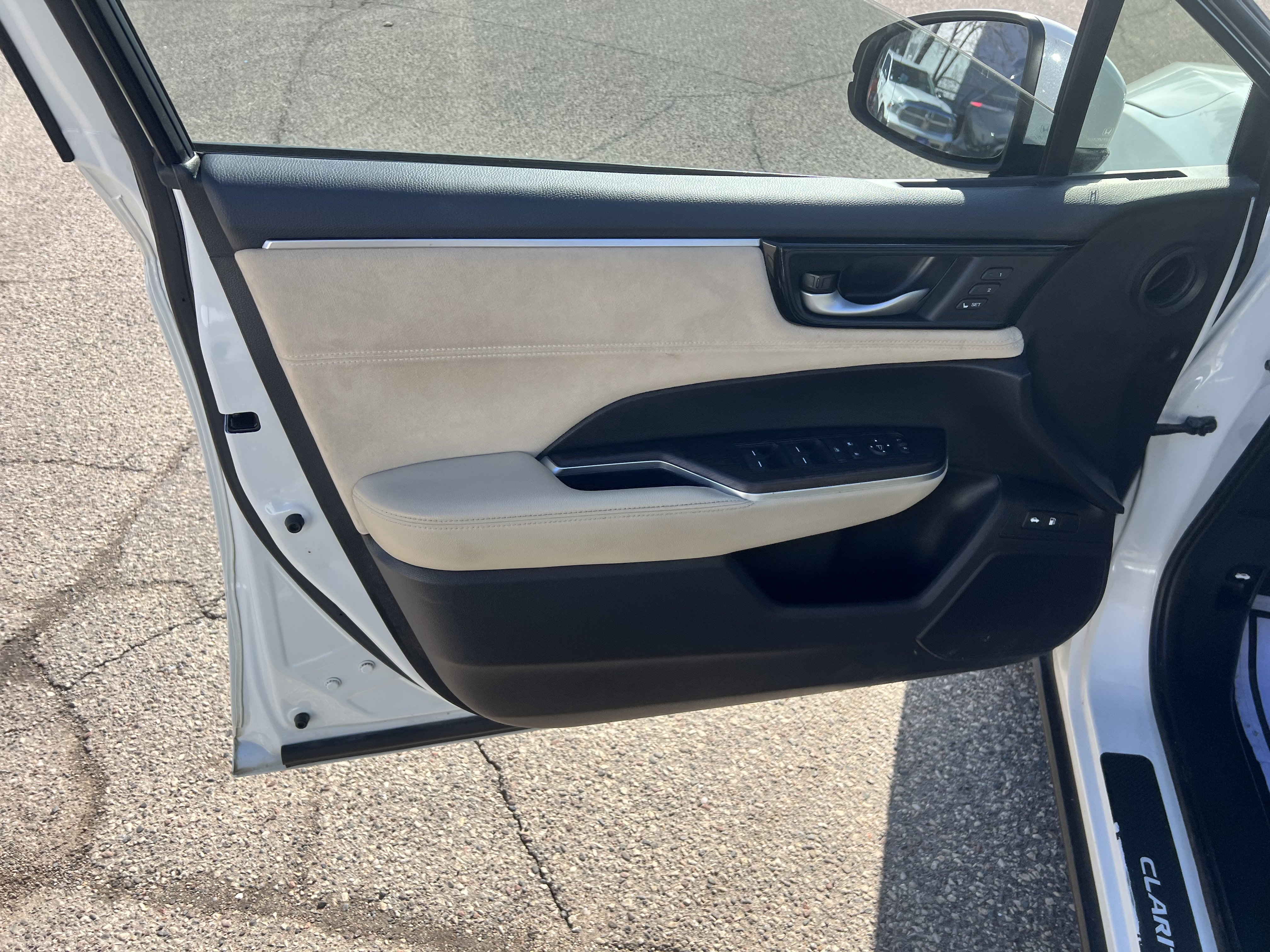 Used 2018 Honda Clarity Touring image 14