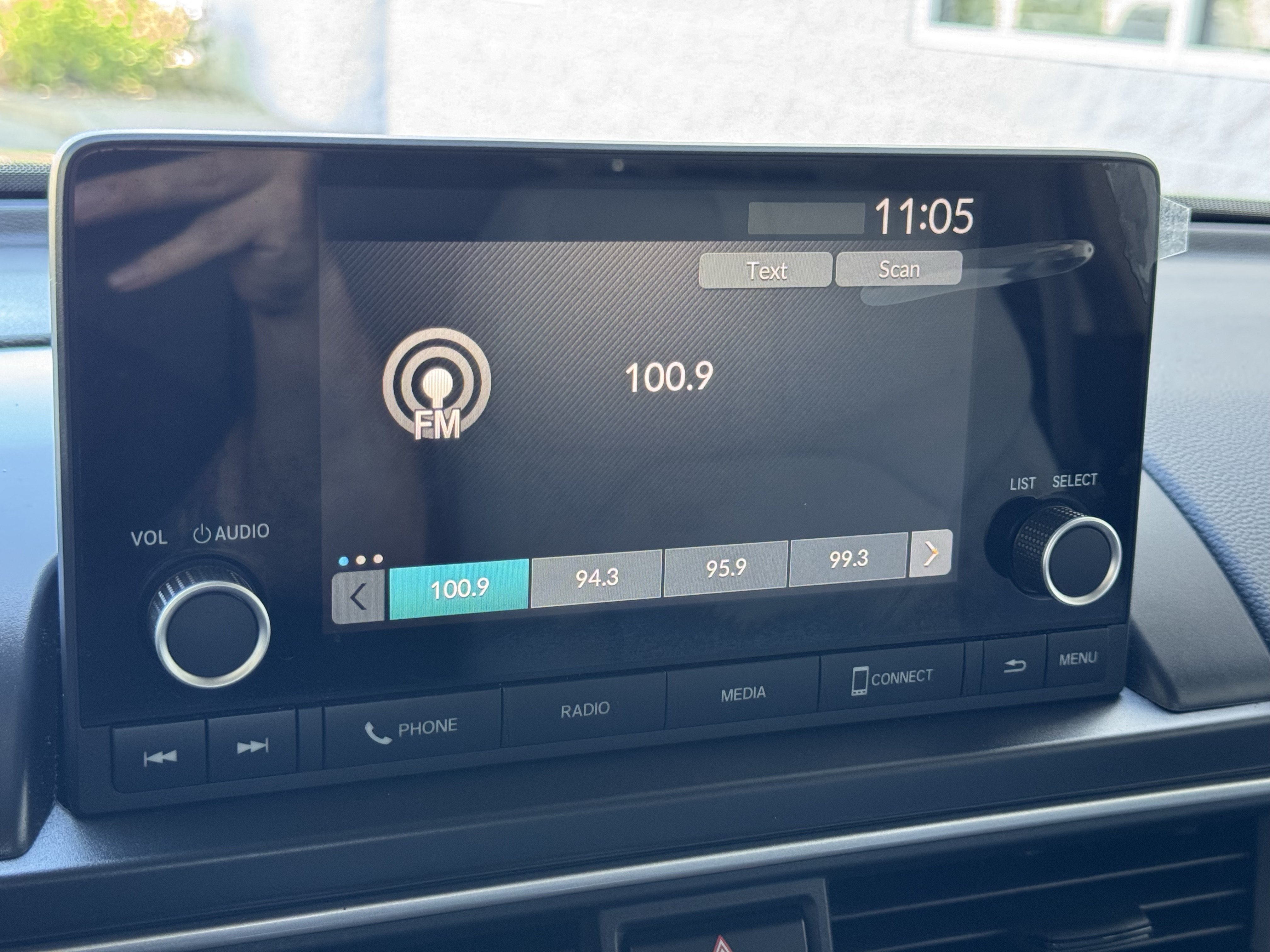 Used 2024 Honda Pilot LX image 27
