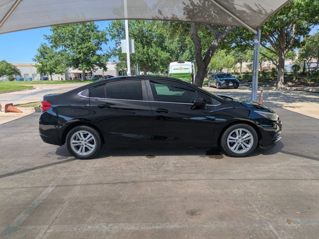 Used 2016 Chevrolet Cruze LT FWD image 4