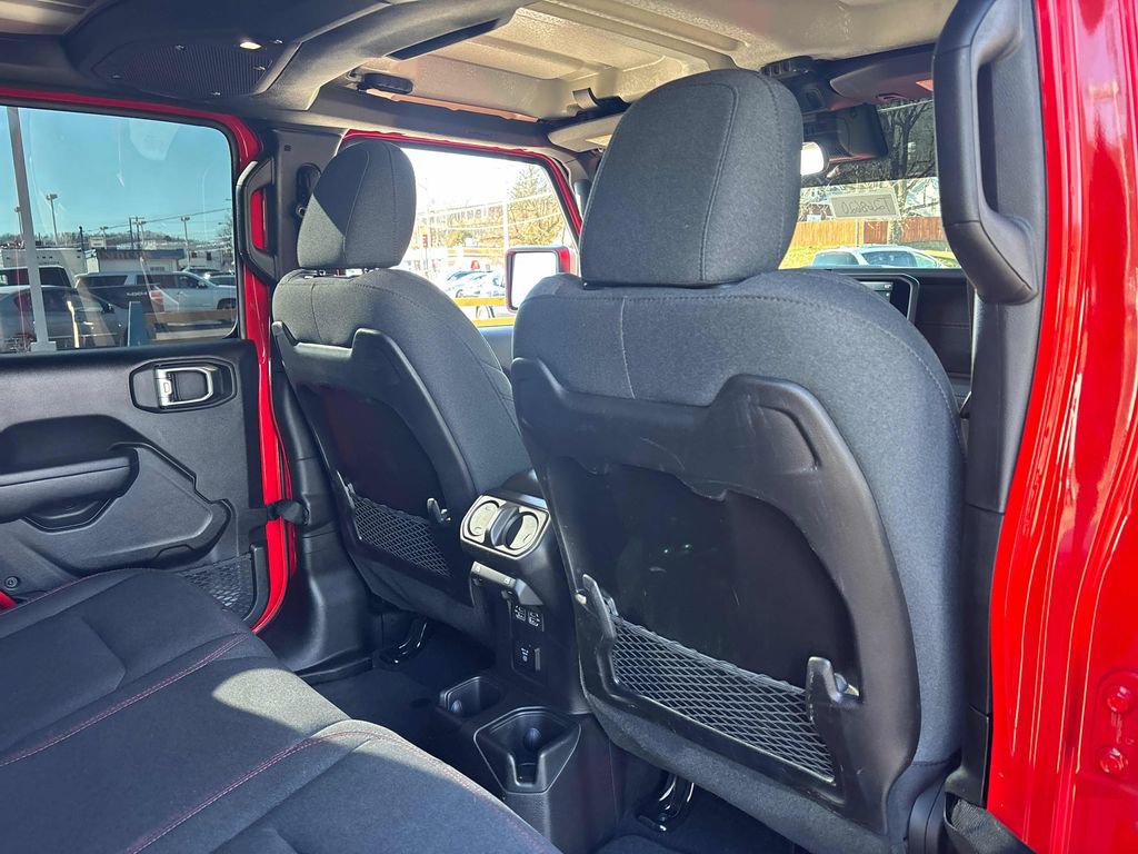 Used 2024 Jeep Wrangler Unlimited Rubicon image 31