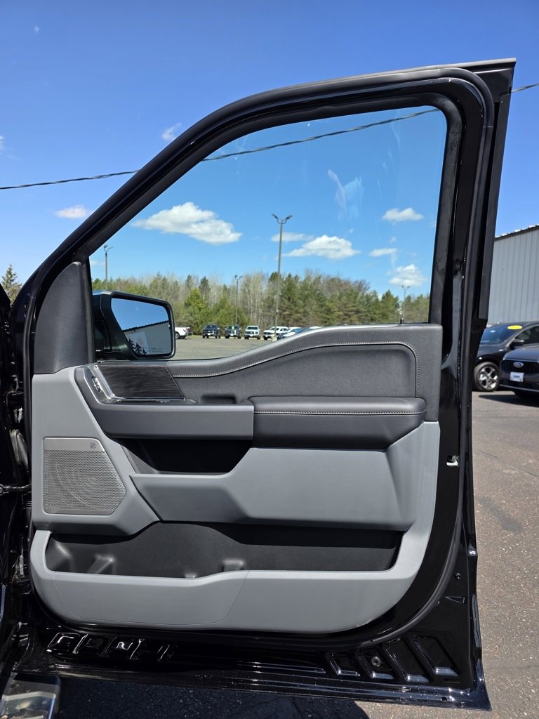 New 2025 Ford F150 Lariat w/ Equipment Group 501A Mid image 22