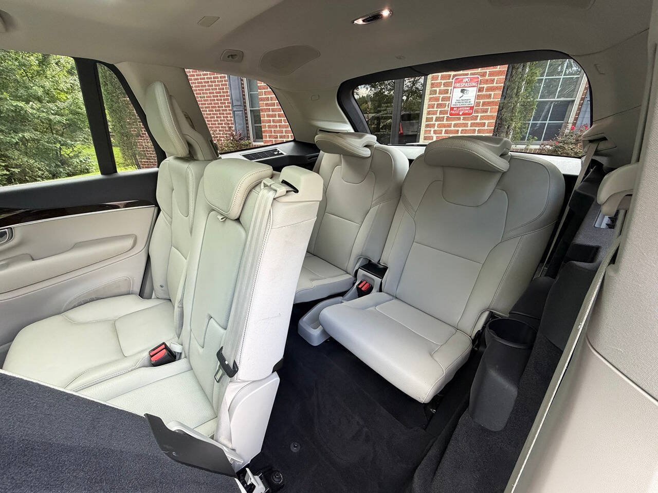 Used 2017 Volvo XC90 T6 Momentum w/ Vision Package AWD/4WD image 25