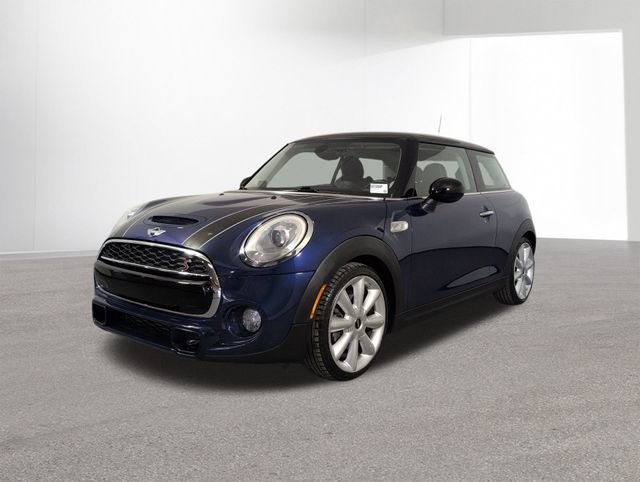 Used 2015 MINI Cooper S image 2