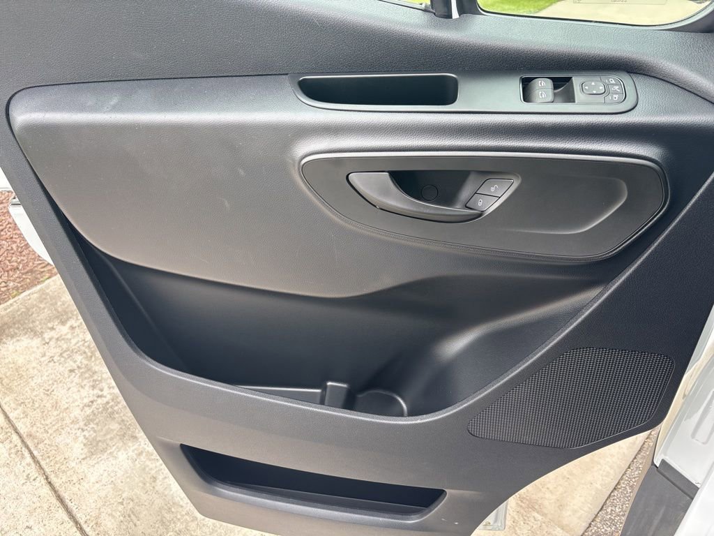 Used 2023 Mercedes-Benz Sprinter 144 Cargo image 34