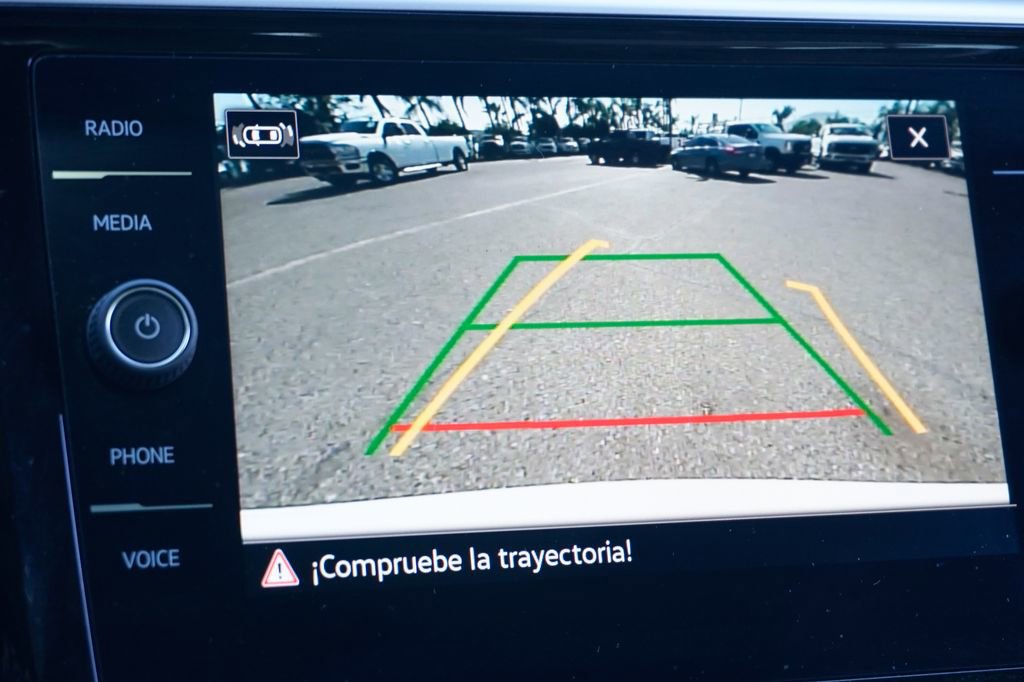 Used 2023 Volkswagen Atlas Cross Sport SE image 31