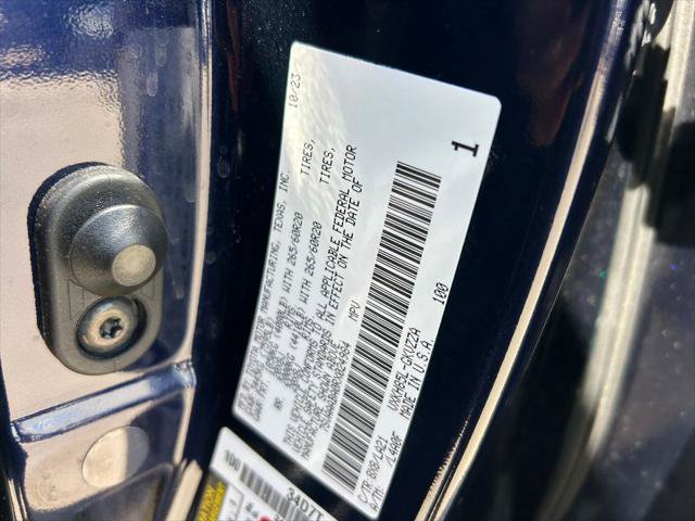 Certified 2024 Toyota Sequoia Platinum AWD/4WD image 10