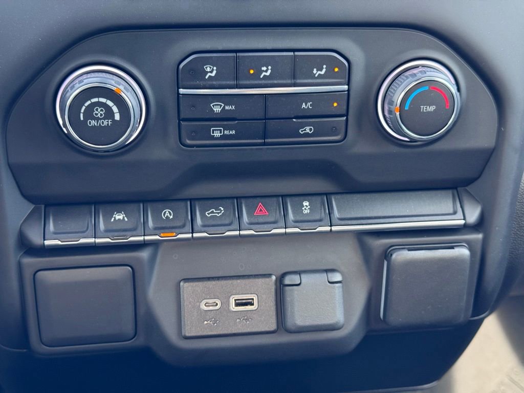 Used 2023 Chevrolet Silverado 1500 Custom image 30