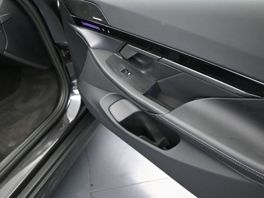 Certified 2024 BMW 530i xDrive image 23