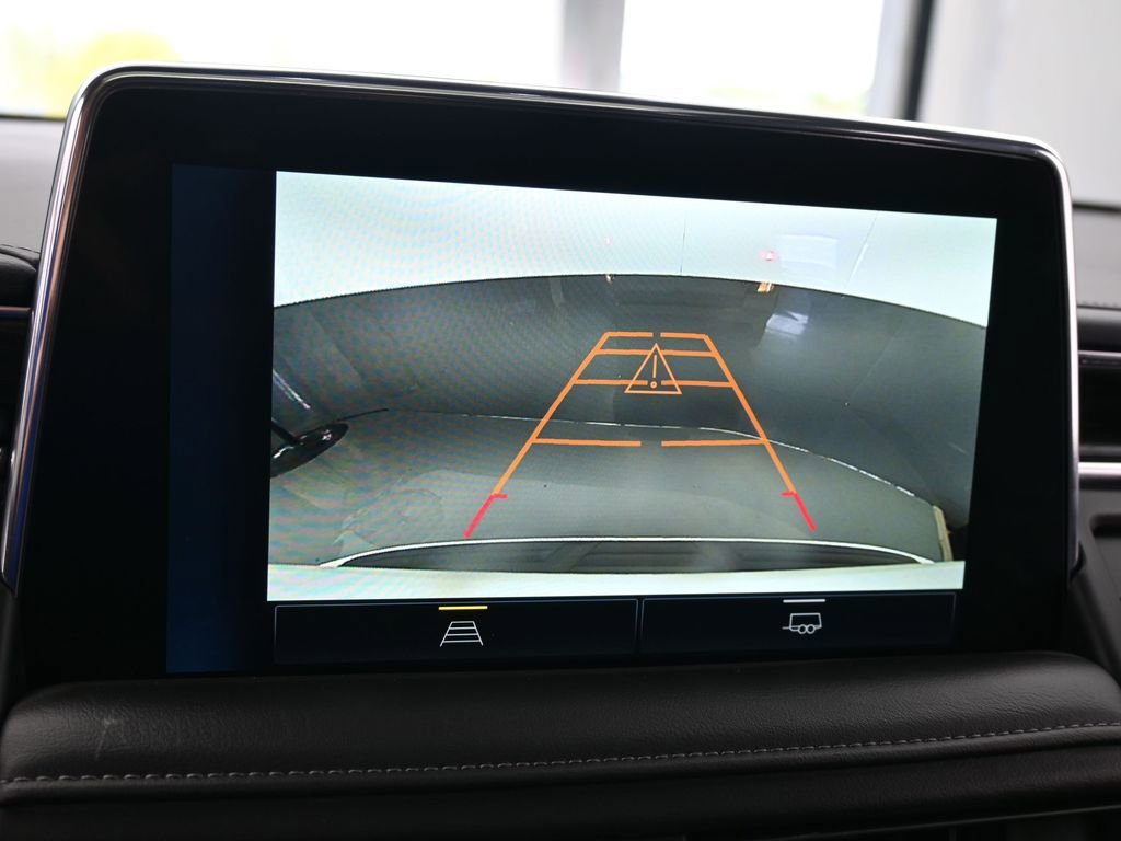 Used 2024 Chevrolet Suburban Z71 image 21