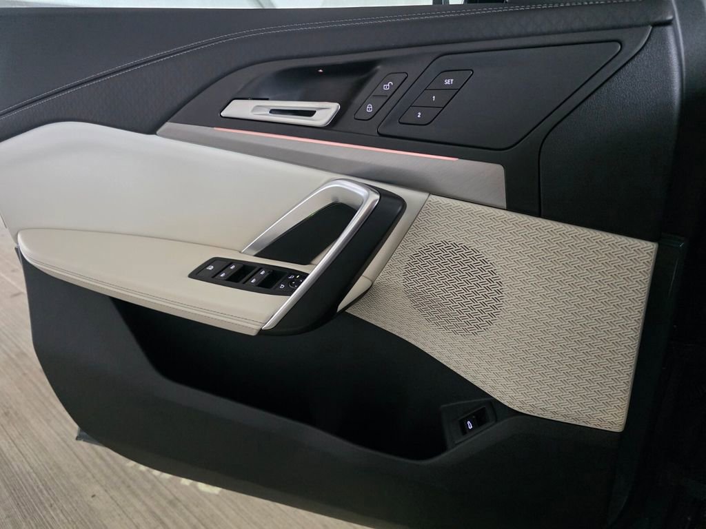 New 2026 BMW X2 xDrive28i w/ Convenience Package image 16