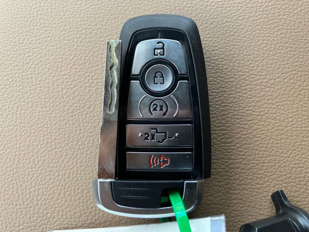 New 2026 Ford F350 XLT w/ XLT Premium Package image 32
