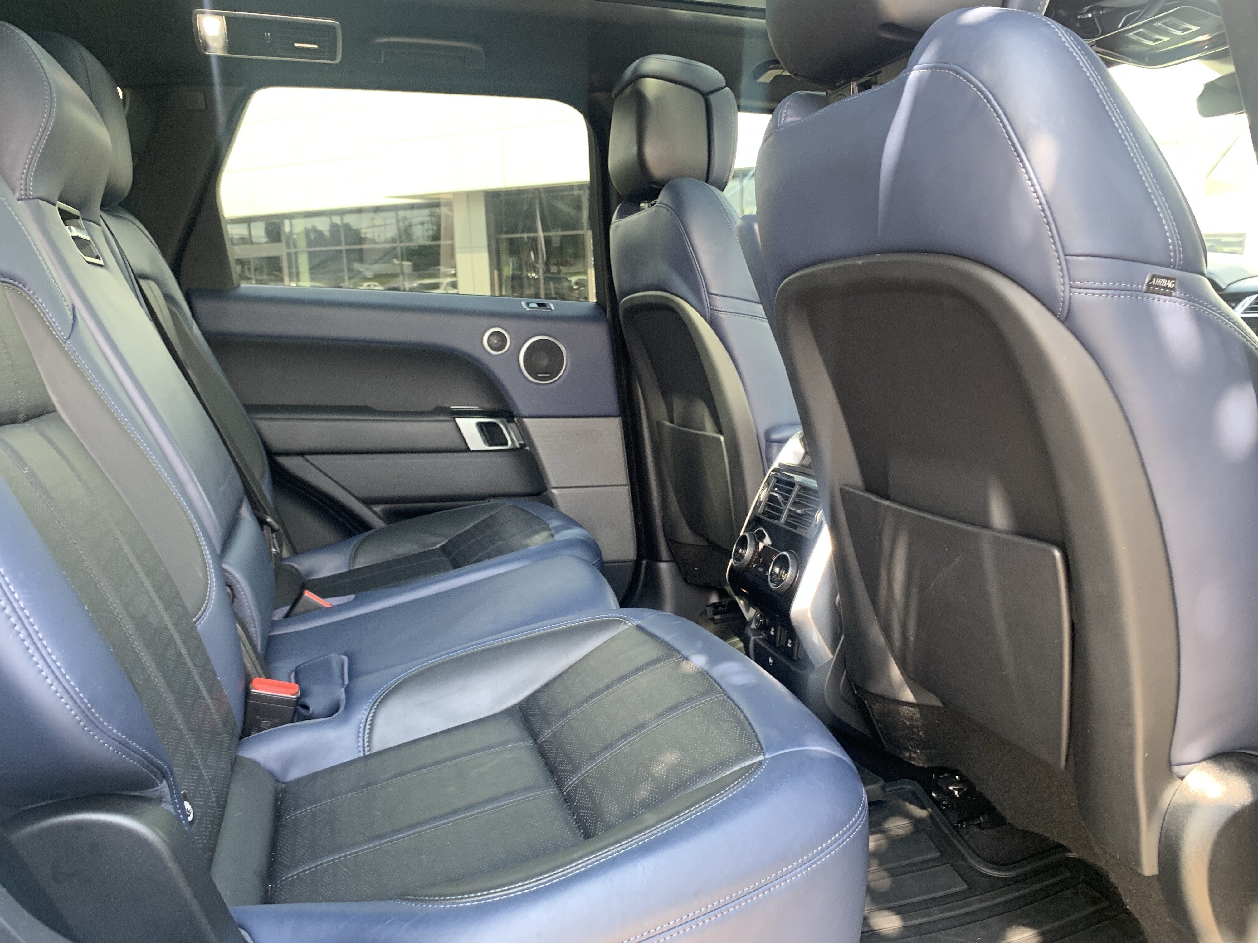 Used 2018 Land Rover Range Rover Sport HSE Dynamic AWD/4WD image 33