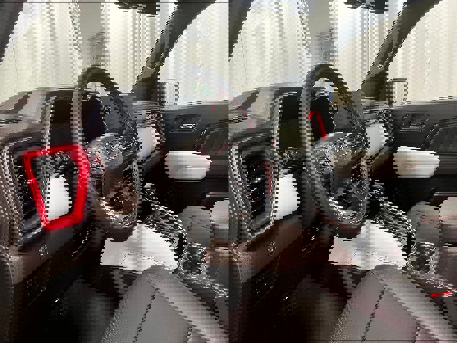 Used 2024 GMC Canyon AT4X image 8