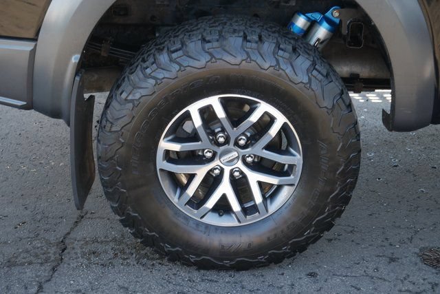 Used 2018 Ford F150 Raptor AWD/4WD image 11