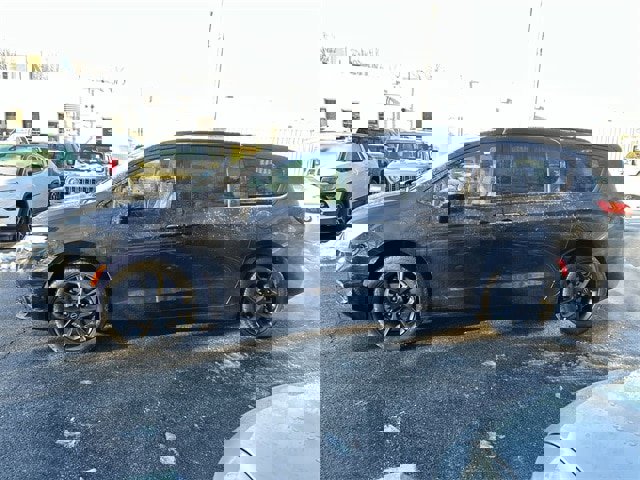 New 2026 Chrysler Pacifica Limited w/ S Appearance Package image 5