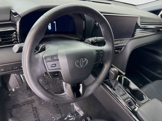 Certified 2025 Toyota Camry XSE FWD image 9
