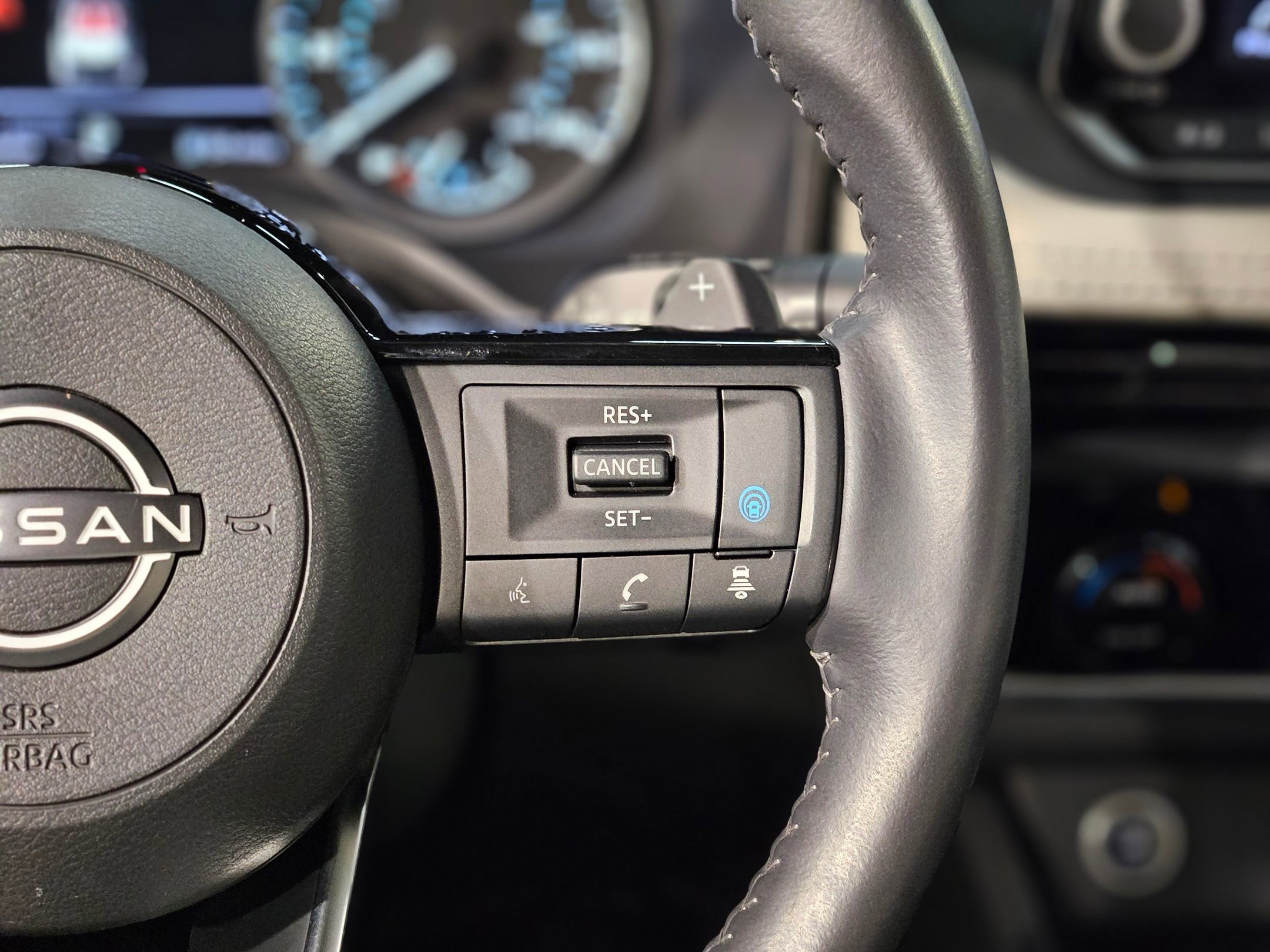 Used 2023 Nissan Rogue SV w/ SV Premium B Package image 29