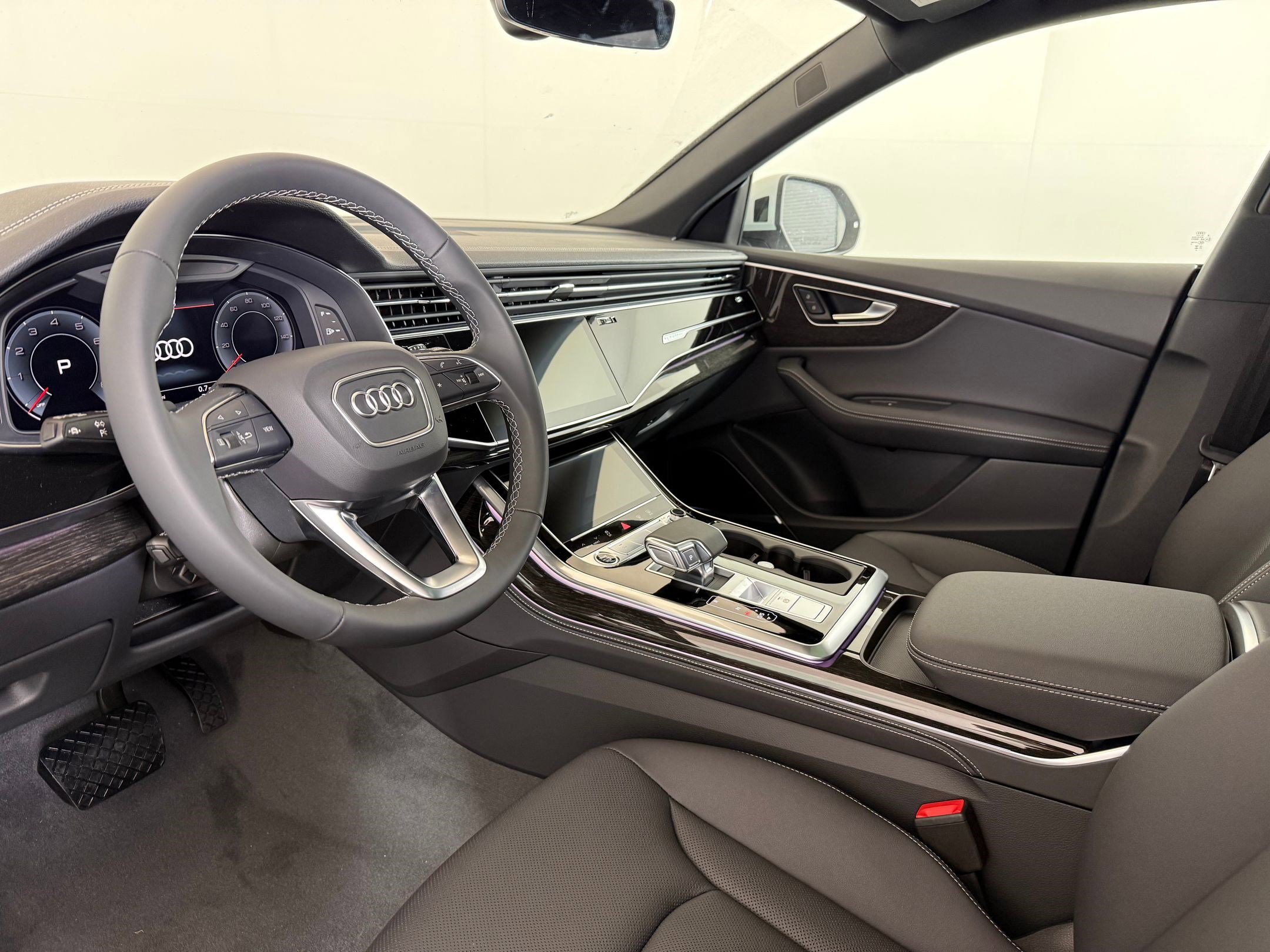 New 2026 Audi Q8 Premium Plus image 4