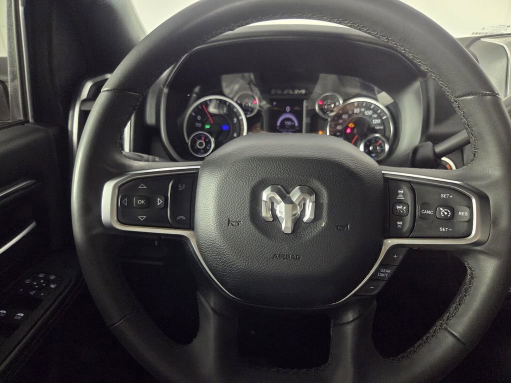 Used 2025 RAM 2500 Big Horn AWD/4WD image 16