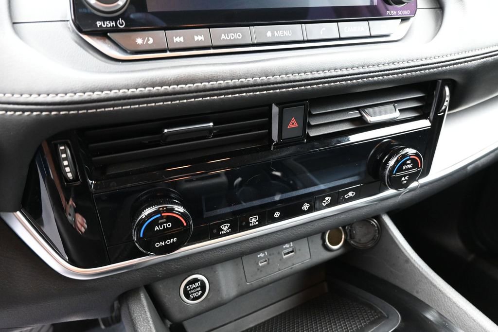 Used 2022 Nissan Rogue SV FWD image 15