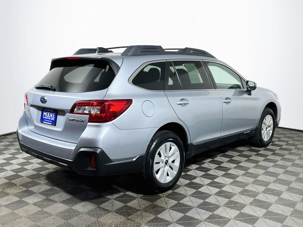 Used 2018 Subaru Outback 2.5i Premium AWD/4WD image 7
