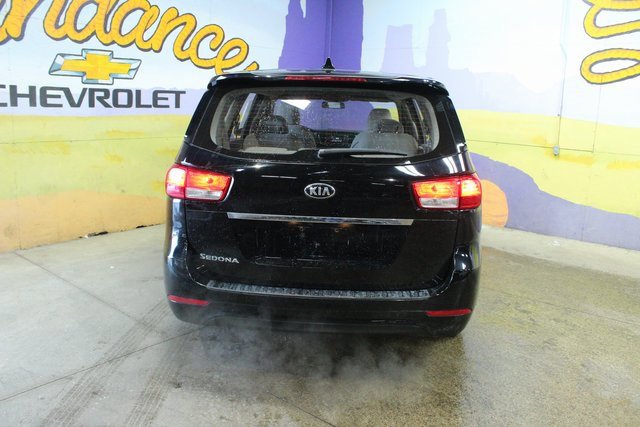 Used 2018 Kia Sedona L image 7