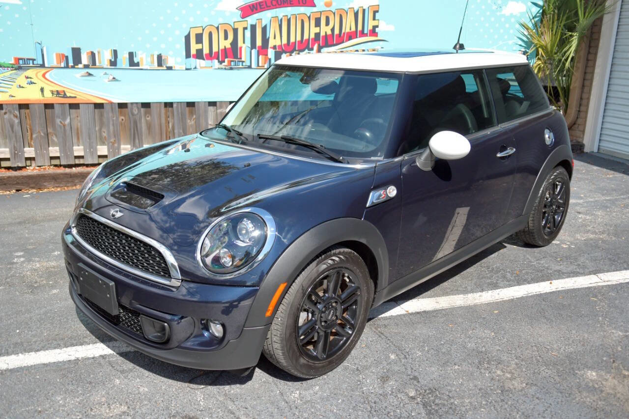 Used 2013 MINI Cooper S w/ Premium Pkg 2 FWD image 6